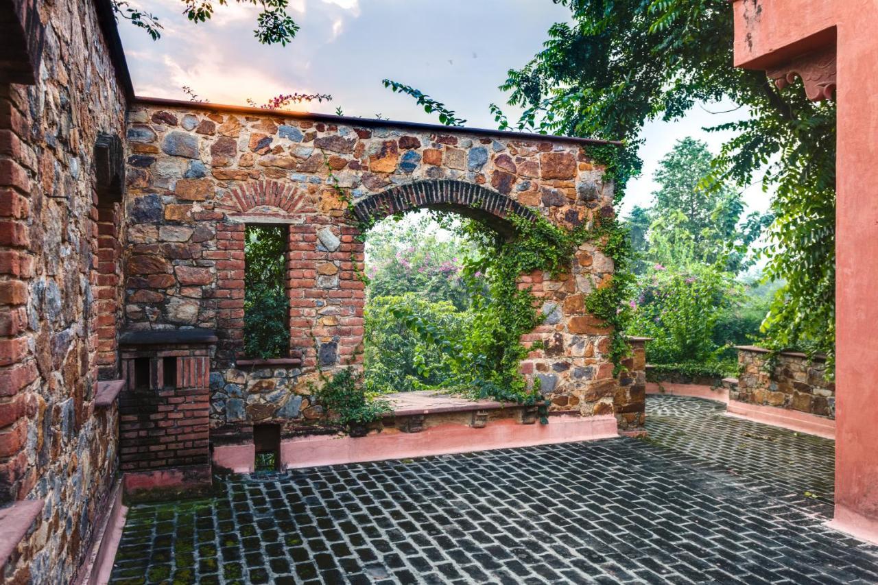Hostie Chinar Haveli - Heritage Home With Pool, Gurgaon Esterno foto