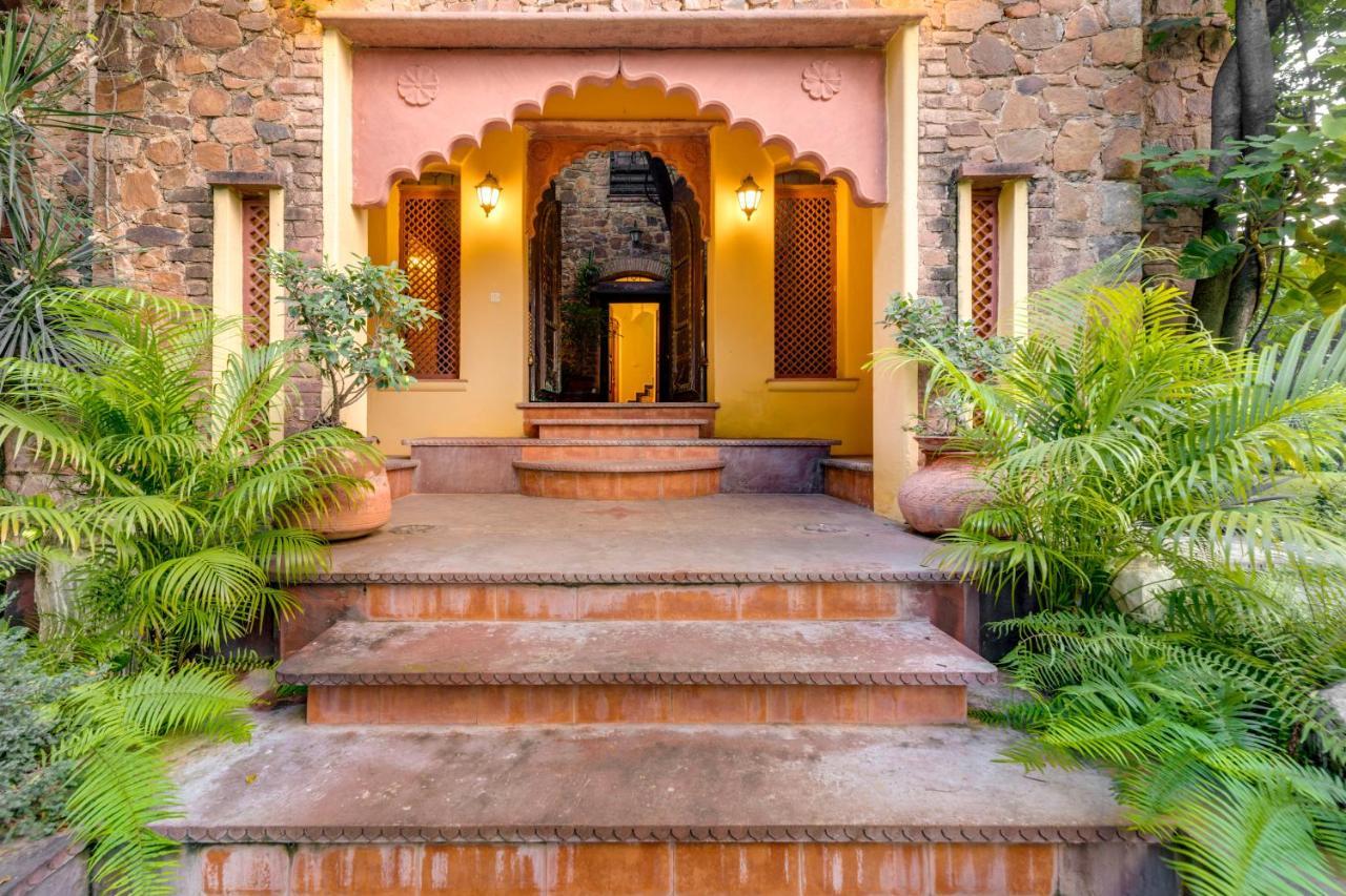 Hostie Chinar Haveli - Heritage Home With Pool, Gurgaon Esterno foto