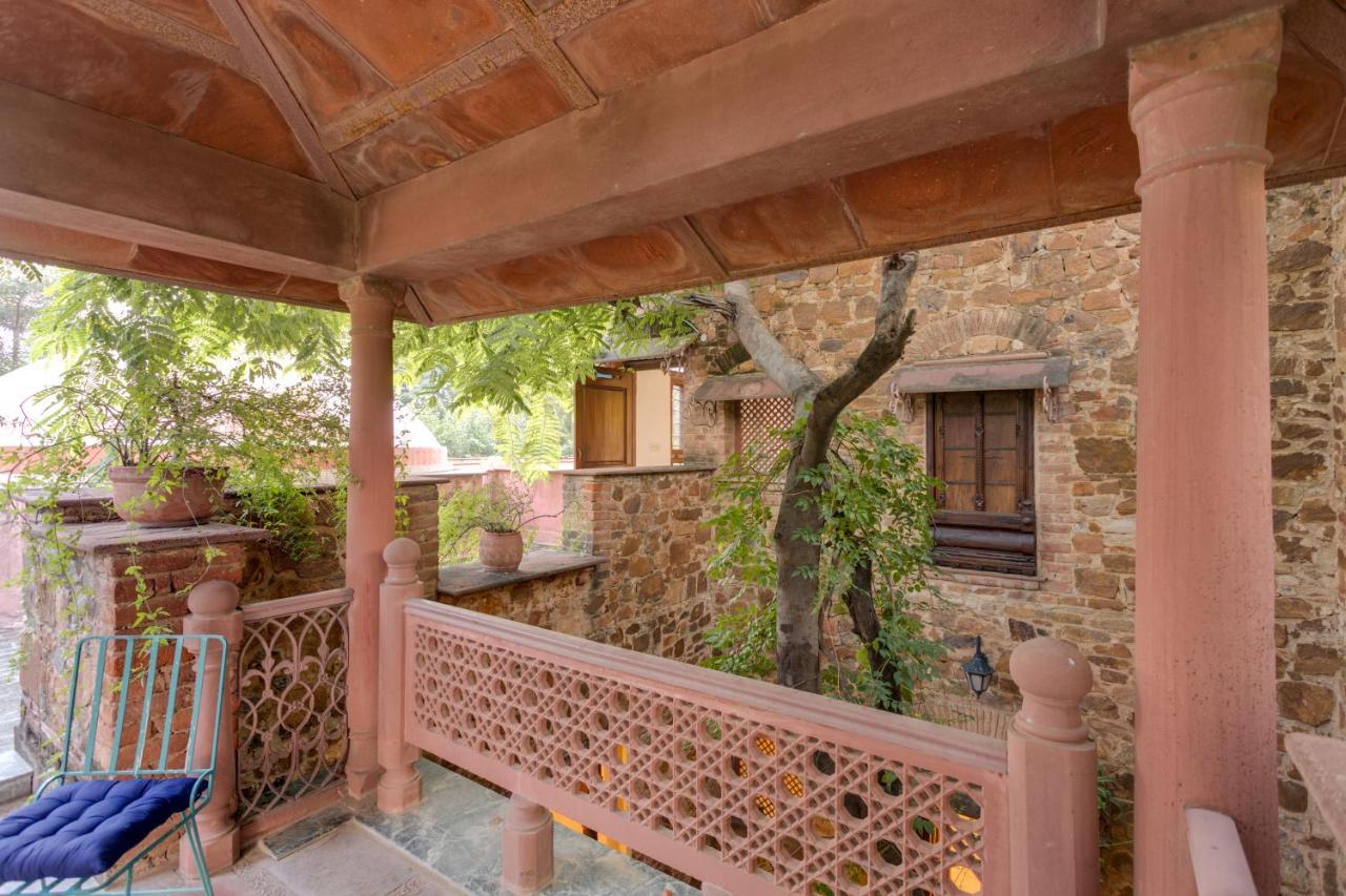 Hostie Chinar Haveli - Heritage Home With Pool, Gurgaon Esterno foto