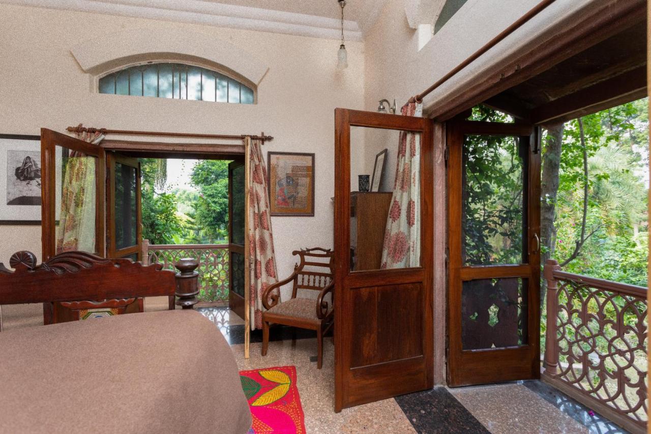 Hostie Chinar Haveli - Heritage Home With Pool, Gurgaon Esterno foto