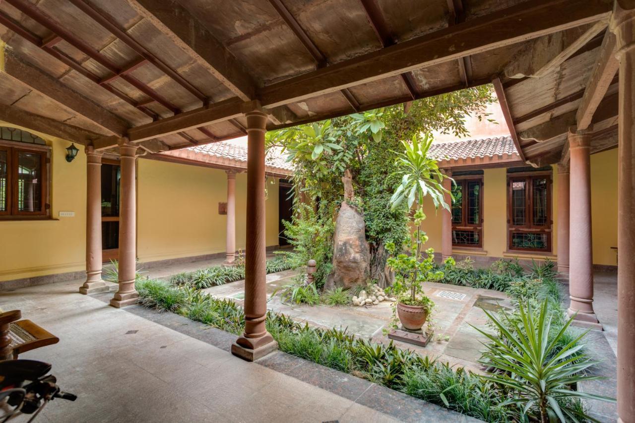 Hostie Chinar Haveli - Heritage Home With Pool, Gurgaon Esterno foto